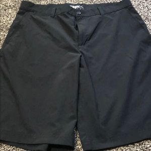 Men’s Nike dry fit golf shorts